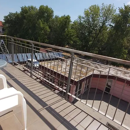 Apartment Eszti Wellness Hajduszoboszlo